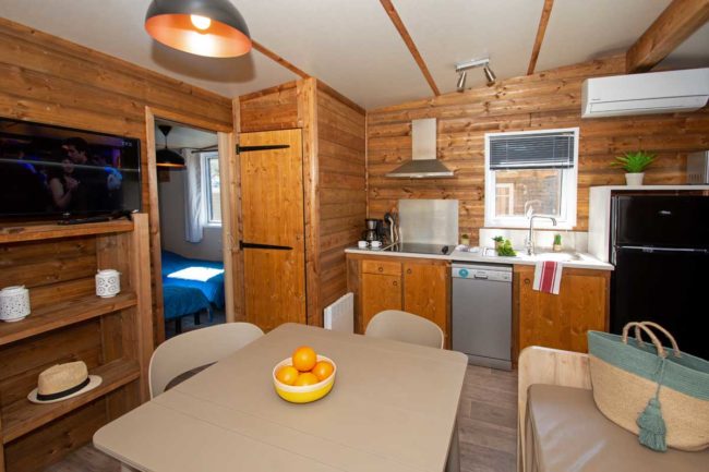 Oasis Village – Chalet 6-8 | Salle à manger