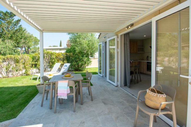 Oasis Village – Villa Confort 6-8 | Terrasse